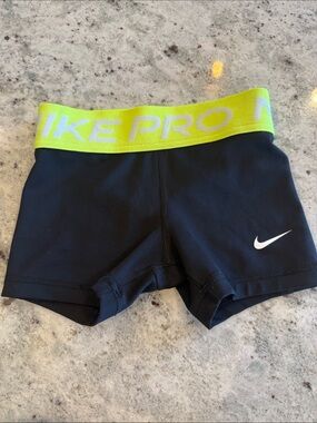 Girls YXS Nike Pros